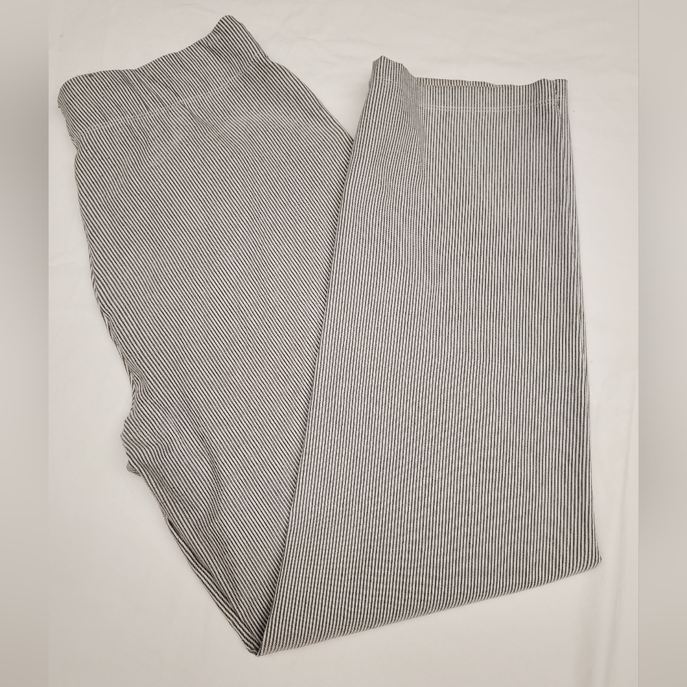 Max Studio Pull On Pinstripe Tapered Pants Large Elastic Waist White Gray Career